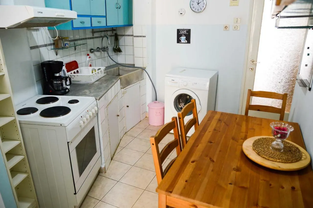 An Apartment For 2-4 Friends. Thessaloniki