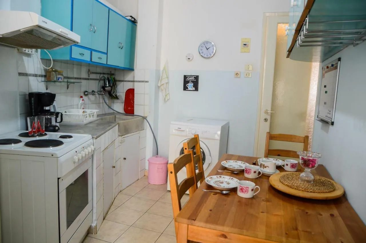 An Apartment For 2-4 Friends. Thessaloniki