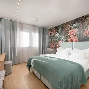 vizitați hotelul